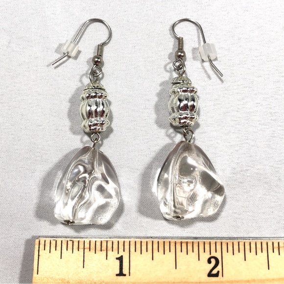 EARRINGS & RING SET - Earrings clear rock look w/ Silver-tone beads. Ring clear. - Picture 7 of 16